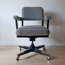 Vintage Tanker Desk Chair In Grey Wool Felt Plaid Vintage Office Chair Dining Chairs For Sale Chair