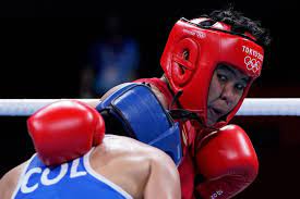 Against a much taller foe, petecio initially struggled with testa's reach as the italian. 07wgynbph Clqm