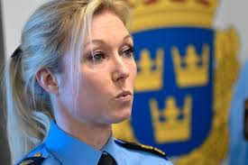 Oisín Cantwell: Sängkammarfars inom polisledningen