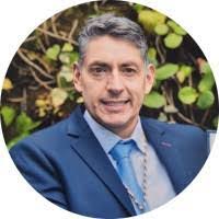 Cesar Morantes's Instagram, Twitter & Facebook