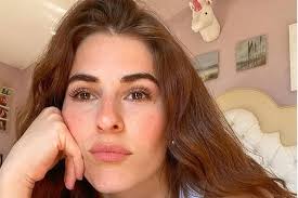Diana del bufalo è una giovane cantautrice, conduttrice tv e attrice: Saoiy9ooc 9gem