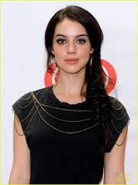 Adelaide Kane Star Of Wb S Reign Wearing The Dolorous Menat Broad Collar Body Chain At The Iheart Radio Festival In Vegas Shop The Look At Dolorous Etsy Com
