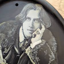 I just finished this custom house sign yesterday and couldn't wait to share  it! The customer asked for a portrait of Oscar Wilde, and it's the first  portrait I've done for @villagegreensigns.