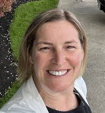 Leigh Cooley's Instagram, Twitter & Facebook