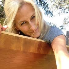 Vanessa Burch (@VanMurph2)