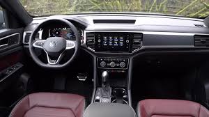 From certain angles, the atlas cross sport resembles an audi q8, a quality that will please vw fans and annoy audi drivers. 2020 Volkswagen Atlas Cross Sport Sel Premium R Line Interior Design Video Dailymotion