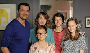 Avis de turbulences sur la famille martinet (2016) see more ». Parents Mode D Emploi France 2 Secrets De Fabrication