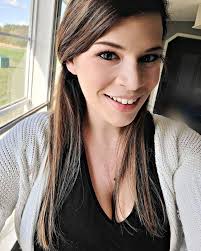 Amber Volk (@ambernvolk) • Instagram photos and videos