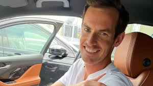 Andy murray, is the 2012 us open champion, 2012 and 2016 reigning olympic singles champion Andy Murray Shares Vaccination Photo Plans To Play Queen S Club And Wimbledon