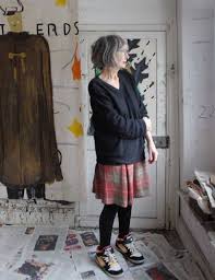 an interview with rose wylie whose elemental large scale paintings are shown at the tate from may 14th rose wylie artist at work artist interview