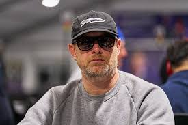 Daniel Watton's Instagram, Twitter & Facebook