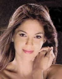 Hoy día de las madres quienes recuerdan a este niño que hizo hasta lo  imposible ra poder ver d e nuevo a su mamá? Quienes recuerdan esta serie?