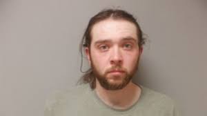 Employee accused of stealing from mattress store