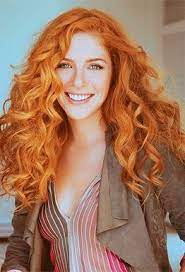 This under 30 actress parts hair asymmetrically and sweeps her long bangs to the side for a voluminous new look. Canadian Red Headed Actress Rachelle Lefevre With Big Waves Loooooove Her Hair Color And Gorgeous Curls Beautiful Red Hair Redhead Beauty Beautiful Redhead