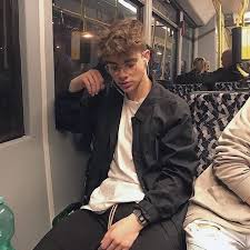 Boy Boy Aesthetic Pretty Cute Hot Train Distracted Glasses Nerd Curly Hair Tumblr Dream Boy Dreamy Low Qual Cute White Boys Boys Glasses Cute Boys