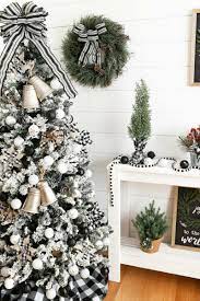 Plaid Christmas Tree Buffalo Plaid Christmas Decor Ideas Savvy Saving Couple