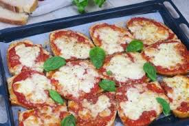 Maybe you would like to learn more about one of these? Pizza Finta Di Pane L Idea Geniale Per Riciclare Il Pane Raffermo
