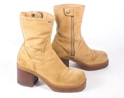 All boots ankle boots mid calf boots high heel boots. Pin On Rarae Aves Vintage Clothing