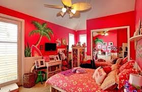 Pin By Lynsey On Dream Room Tropical Bedrooms Hawaiian Theme Bedrooms Bedroom Themes