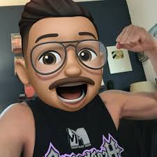 Ese sonido "pchetttt" que escuchas en el boxeo generalmente viene del  boxeador exhalando fuertemente cuando tiran un golpe. Les ayuda a apretar  su núcleo, mantener su respiración en sincronía, y arrojar más