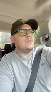 Alyssa Redman's Instagram, Twitter & Facebook