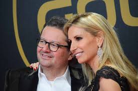 Founder of former bel20 pharmaceutical company omega pharma, he has spread his business interests across several sectors including art, through his company kamacoucka, and sports. Marc Coucke In Twee Jaar Meer Shit Over Mij Gekregen Voetbalbelgie Be