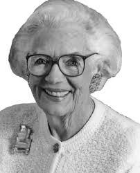 Laura Naff's Instagram, Twitter & Facebook