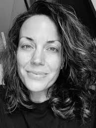 Laura Amen's Instagram, Twitter & Facebook