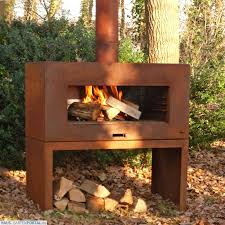 Robuster Garten Grillkamin Odin Aus Cortenstahl Masse 1m Breite X 1m Hohe X 0 5m T Design Fur Aussenkuche Feuerstellen Im Freien Feuerstelle Garten