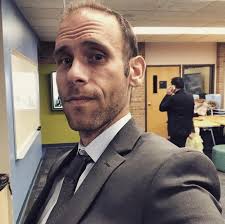 One loud lady 😅 |** Hardcore Pawn #hardcorepawn #pawnshop #thiefinstore  #SethGold #LesGold #AsleyBroad #realitytv #pawnstars  #Americanjewelleryandloan #alldocumentary