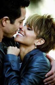 Benjamin Bratt & Halle Berry Characters: Tom Lone & Patience Phillips Film:  Catwoman (USA