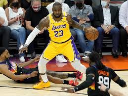 Dies ist eine liste der gesperrten trikotnummern der national hockey league. Nba Lebron James Wechselt Trikotnummer