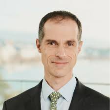 There's been a lot of commentary about AI valuations… but that depends what  you mean by AI... At BlackRock, we believe it's important to distinguish  between 𝗔𝗜 𝗶𝗻𝗳𝗿𝗮𝘀𝘁𝗿𝘂𝗰𝘁𝘂𝗿𝗲, which…