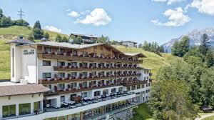 Zentral im ortszentrum von ellmau gelegen starten sie im sommer direkt vor der haustüre und erleben einen traumhaften tag im gebirge. Familien Aktivhotel Christoph In Ellmau Tirol Wilder Kaiser