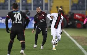 Haftasında fatih karagümrük, sahasında gençlerbirliğini konuk etti. Genclerbirligi Fatih Karagumruk 1 3 Spor Magazin Haberleri