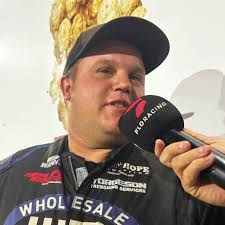 He passed 19! 💨 Wyatt Burks passed a total of 19 cars throughout the two  nights of racing this weekend at Knoxville Raceway. As a reward, the  Topeka, Kansas racer earns the #