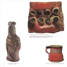 Hedge alcove with large ceramic pot. Abstract Expressionism In Ceramics Artforum International