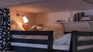 Male Mieszkania 10 Pomyslow Do Zastosowania Small Space Bedroom Trendy Living Rooms Small Living Rooms