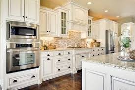 White is the color at its most complete and unadulterated. Off White Kitchen Cabinets With Granite Countertops 30 Antique White Kitchen Cabinets Design Photos Designing Idea