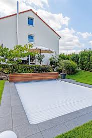 Oberflurrolladen Mit Holzverkleidung Pool Im Garten Gartenpools Garten