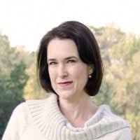 Elisa Barnes's Instagram, Twitter & Facebook