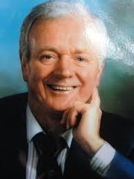 CoronationStFeaturedExtraChris Canavan