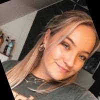 Amanda Scouten's Instagram, Twitter & Facebook