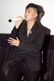 Ca sĩ anh tú đã ra đi nhưng những bài hát anh đã thể hiện thì vẫn còn mãi trong tim những người yêu mến anh !cảm ơn các bạn đã lắng nghe !.cuộc tình. Bi Quyáº¿t Giáº£m 30kg Ä'á»ƒ Lam Ca SÄ© Cá»§a Nháº¡c SÄ© Ná»•i Tiáº¿ng VÆ°Æ¡ng Anh Tu Bao NgÆ°á»i Lao Ä'á»™ng