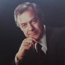 Loren Hanson's Instagram, Twitter & Facebook