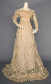 Lace Wedding Gown Paris C 1910 Lot 178 Historical Dresses Antique Wedding Dresses Wedding Gowns Lace