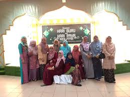 Latar belakang adalah dasar atau titik tolak untuk memberikan pemahaman kepada pembaca atau pendengar mengenai apa yang ingin kita sampaikan. Sambutan Hari Guru Dan Hari Raya Aidilfitri Peringkat Sekolah 2019 Sekolah Kebangsaan Penghulu Ahmad