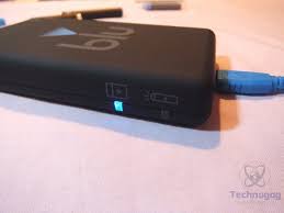 The charger light will be red the entire time the battery once the battery reaches full charge, the battery light will turn off and the charger light will turn green. Review Of Blu E Cig Plus Starter Kit Technogog