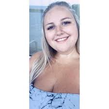 Carly Caudill's Instagram, Twitter & Facebook