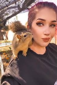 What's your squirrel's name(s)? Or do you have too many too name?